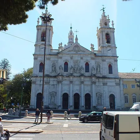 Charming In Estrela * Лиссабон