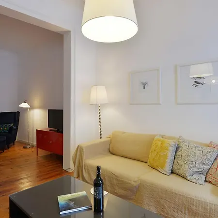 Апартаменты Charming In Estrela Лиссабон